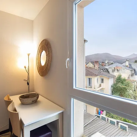 Tithome 2 - Gare, Centre Ville, Vue Montagne Et Chateau Apartment